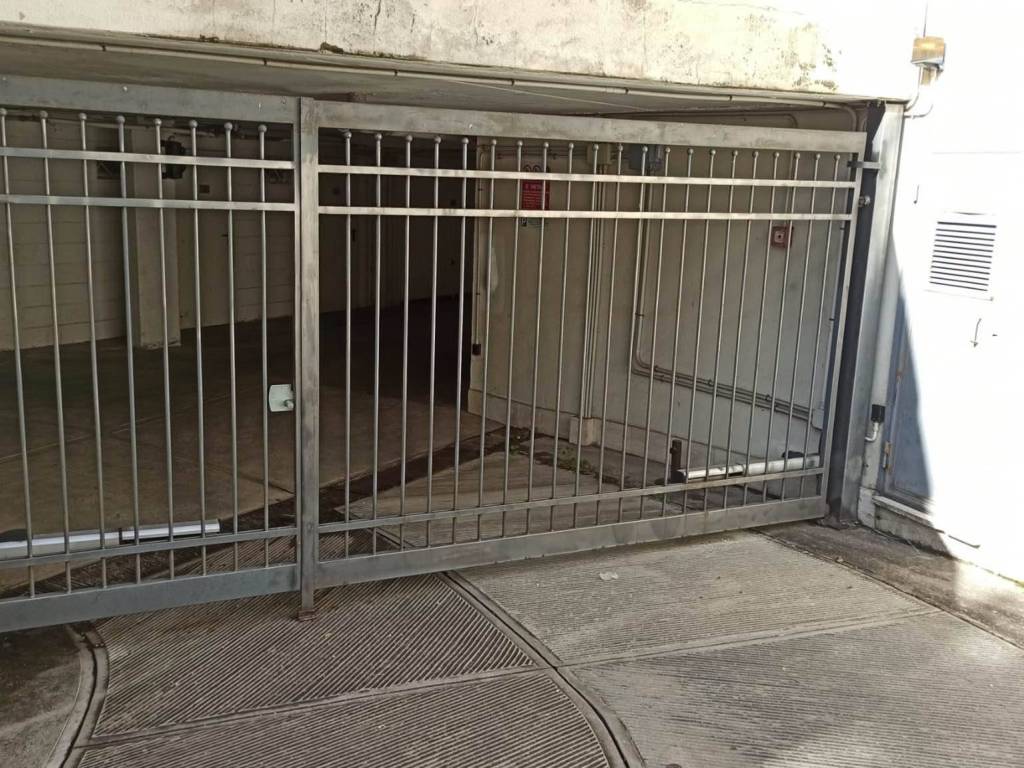 Box / garage a Roma in via lea padovani 14 - Foto 2