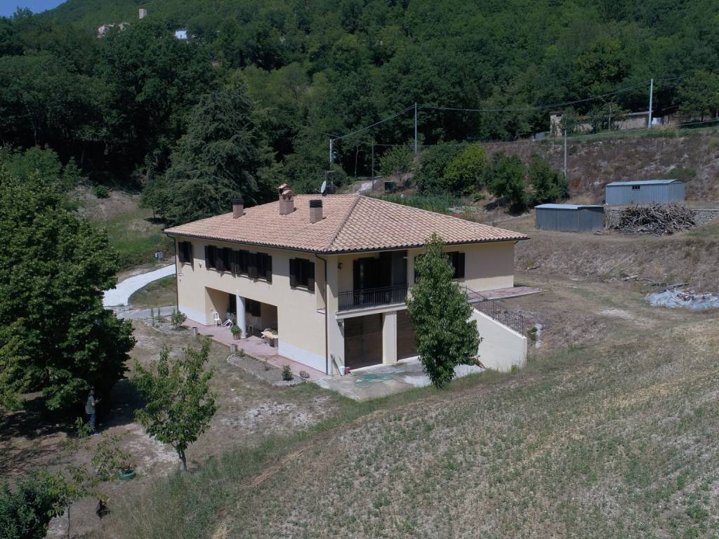 Rustico / casale a Sellano in Strada Statale Sellanese - Foto 5