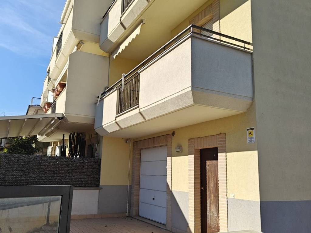 Villetta a schiera a Pescara in Strada Colle Renazzo - Foto 5