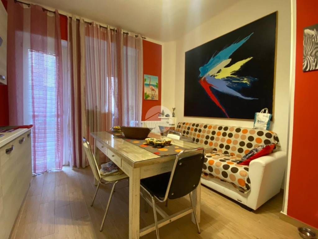 Appartamento a Asti in Piazza Medaglie D'Oro, 6 - Foto 5