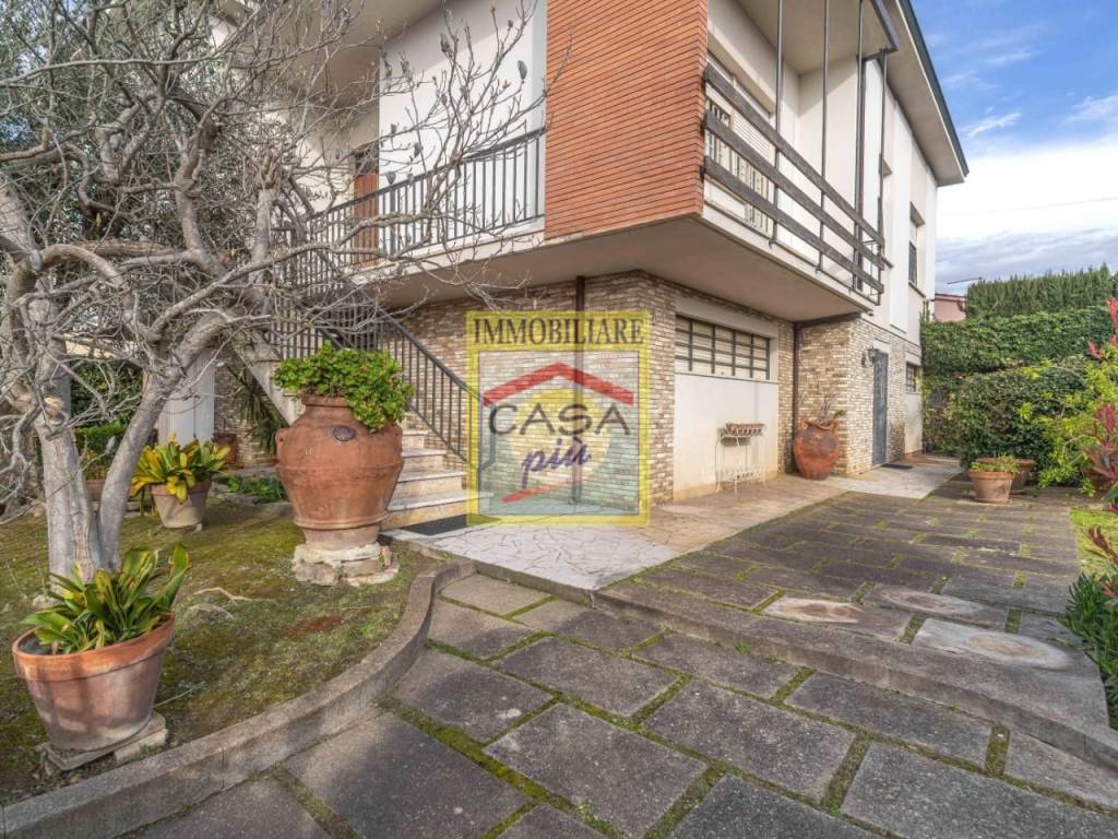 Casa indipendente a Cascina in Via Gorgona, - Foto 2