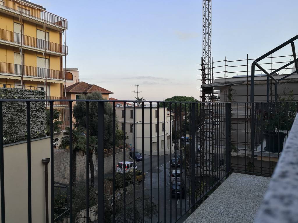 Appartamento a Varazze in Via Sardi - Foto 5