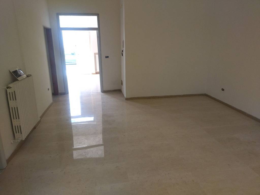 Immobile a Sannicandro di bari in Via Papa Giovanni XXIII, 25 - Foto 3