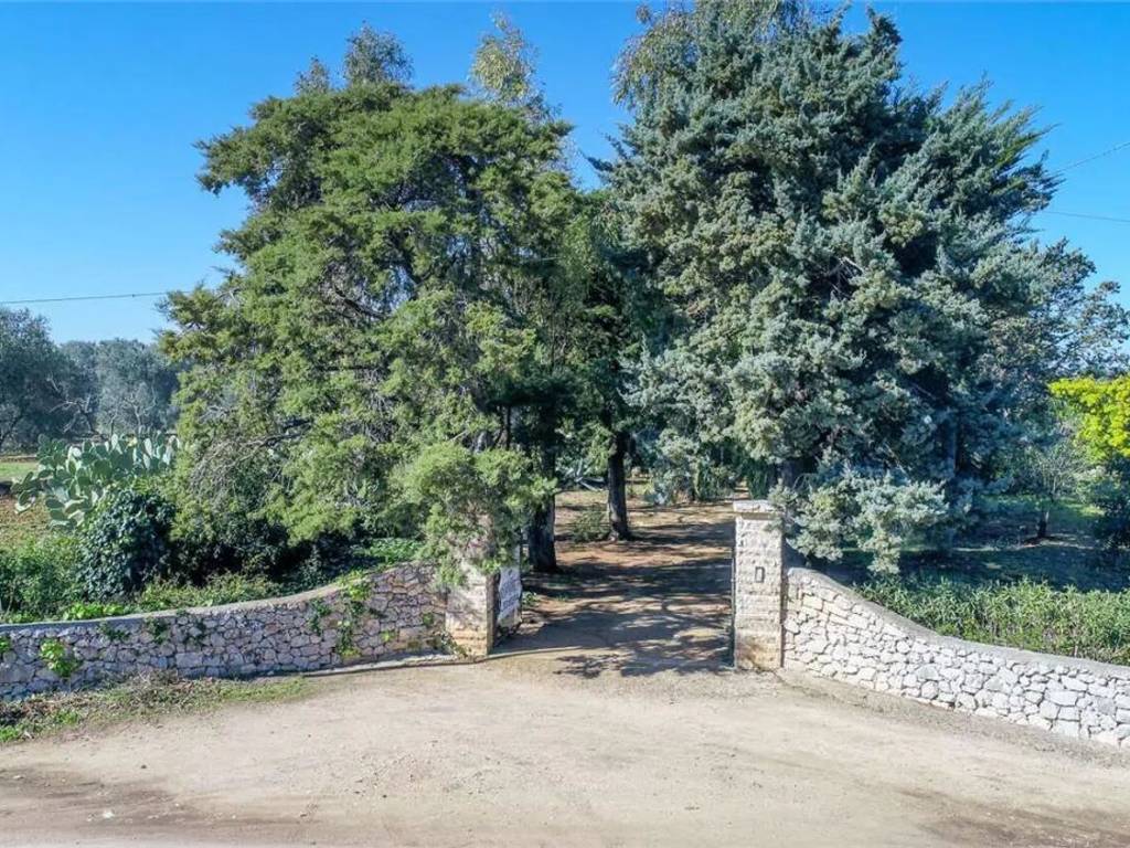 Rustico / casale a Carovigno in Via San Michele Salentino S.N.C. - Foto 2