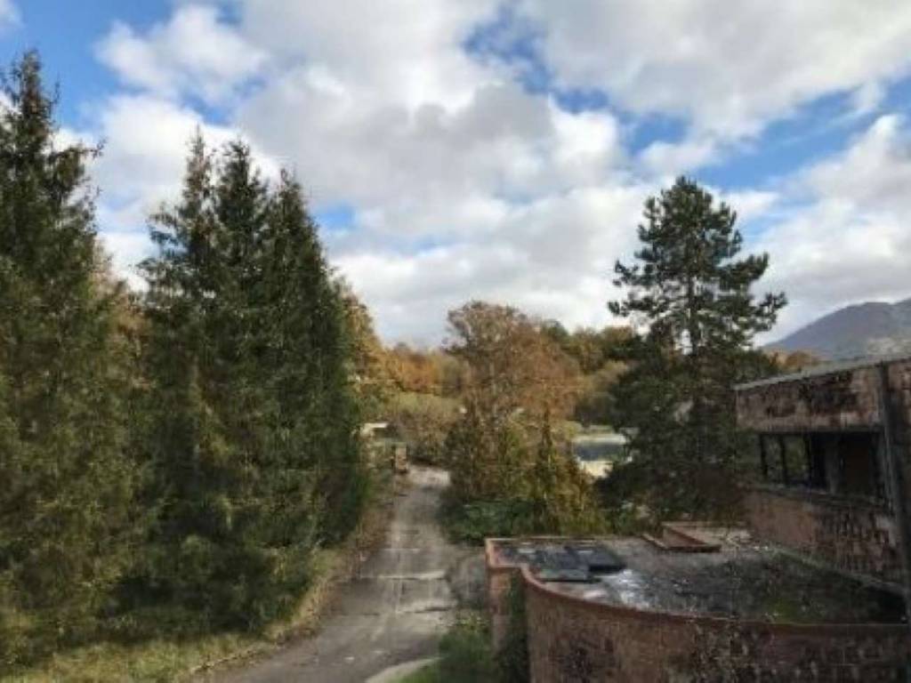 Immobile a Carsoli in strada provinciale TURANENSE KM.43,900 - Foto 3