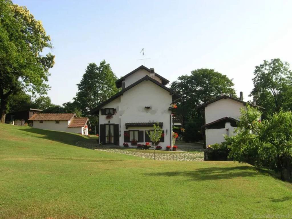 Rustico / casale a Arona in Regione Cantarana - Foto 2