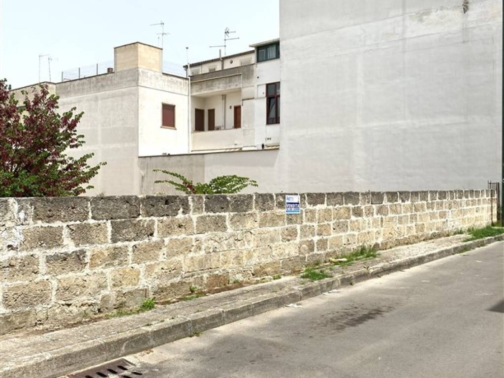 Terreno a Galatone in Via Giovanni Miccoli - Foto 5