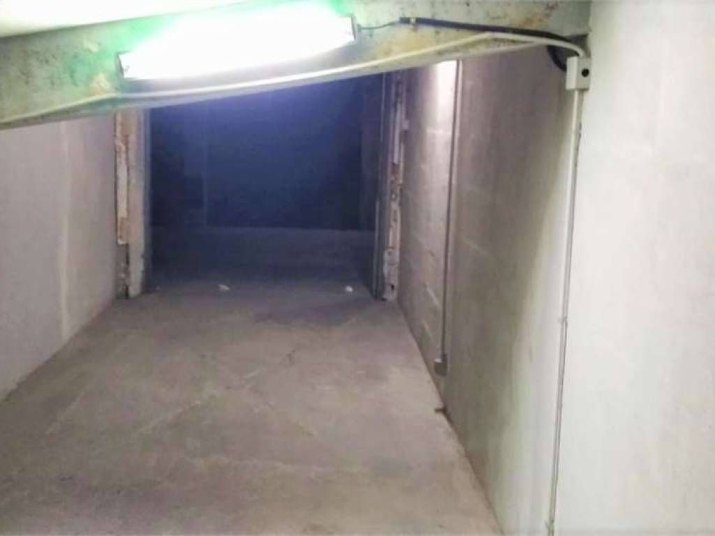 Box / garage a Alessandria in VIA FIUME, 26 - Foto 3