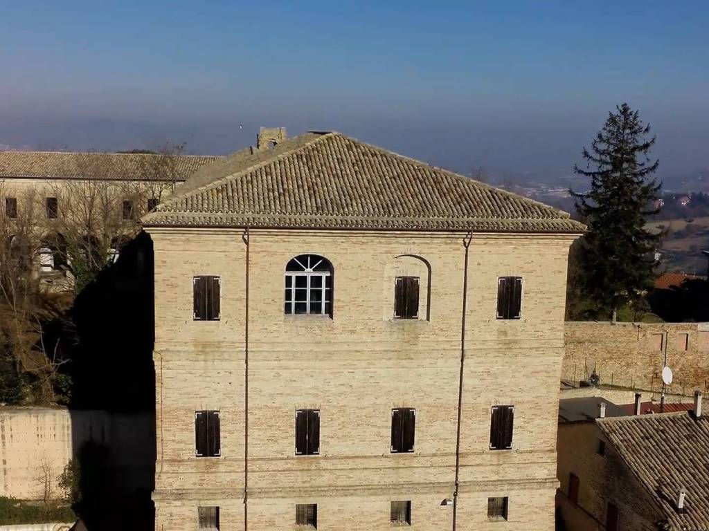 Casa indipendente a Recanati in Piazzale Pintucci Cavalieri, 6 - Foto 2