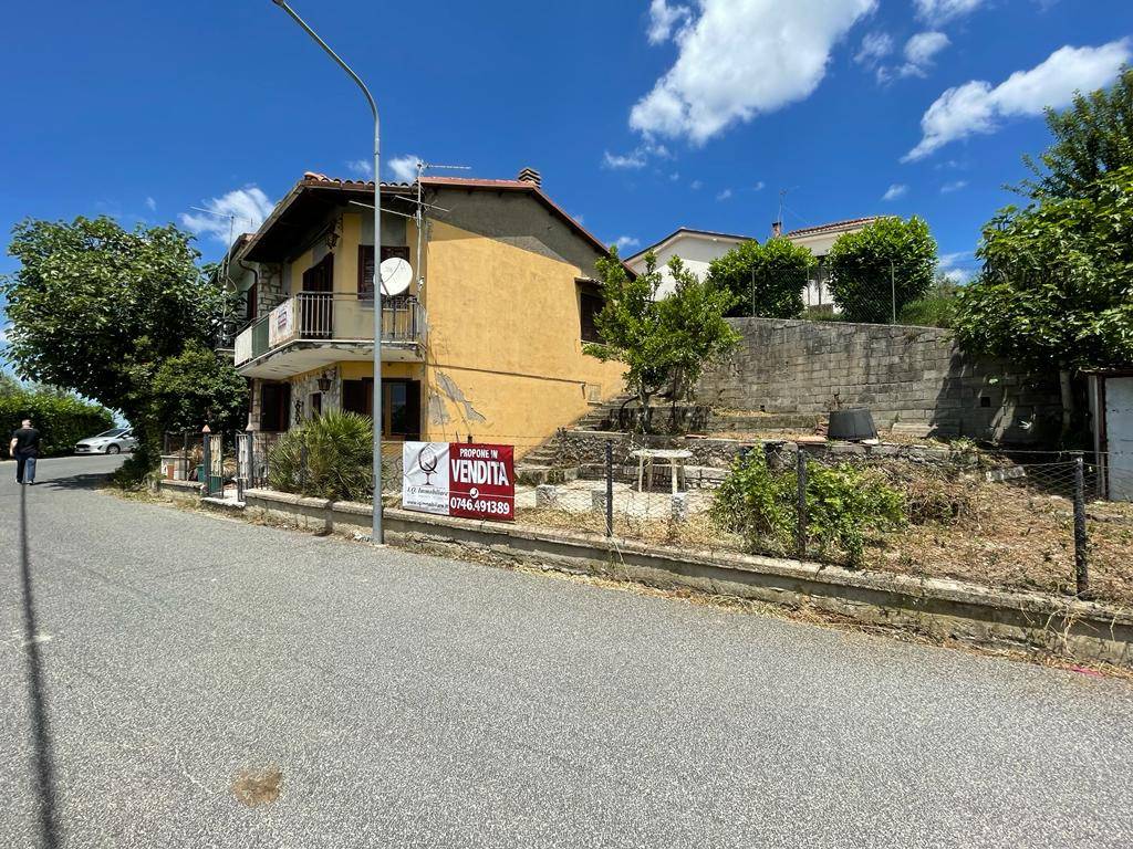 Villa a Cantalice in Via del Santuario - Foto 2
