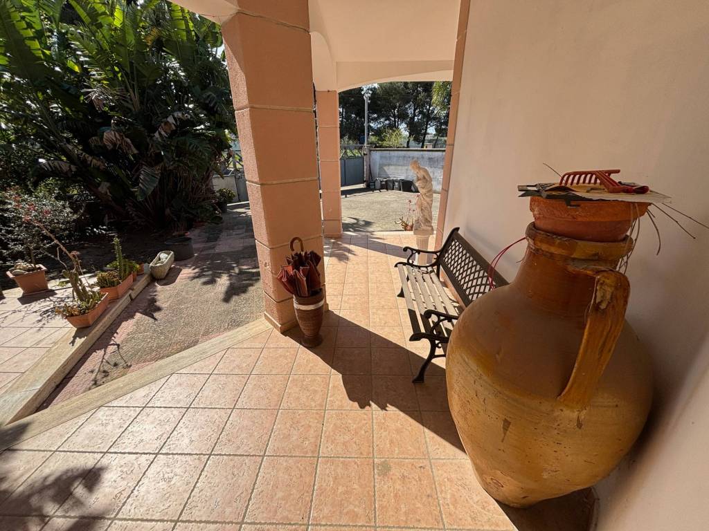 Villa a San donaci in Via Tunisi - Foto 5