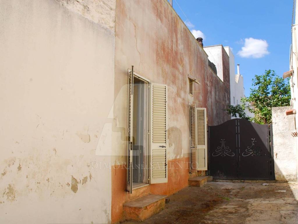 Casa indipendente a Tricase in Via Luigi Cadorna, 49 - Foto 2