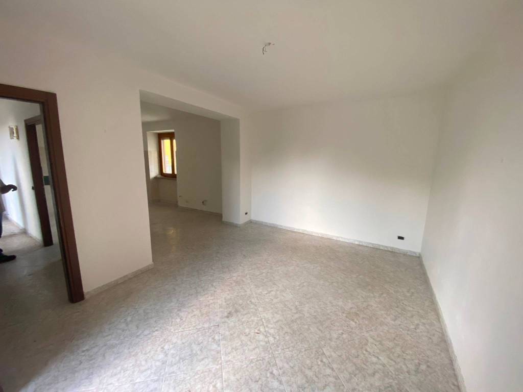 Villa a Castelletto sopra ticino in Via Baraggia - Foto 5