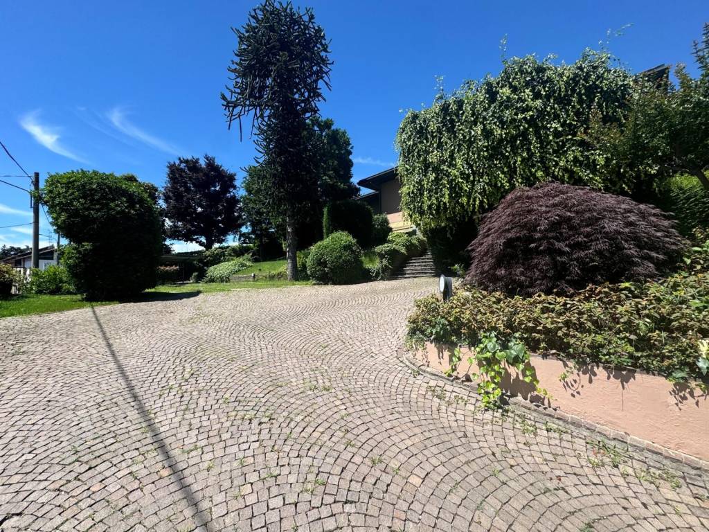 Villa a Gallarate in Via F. Buffoni - Foto 3