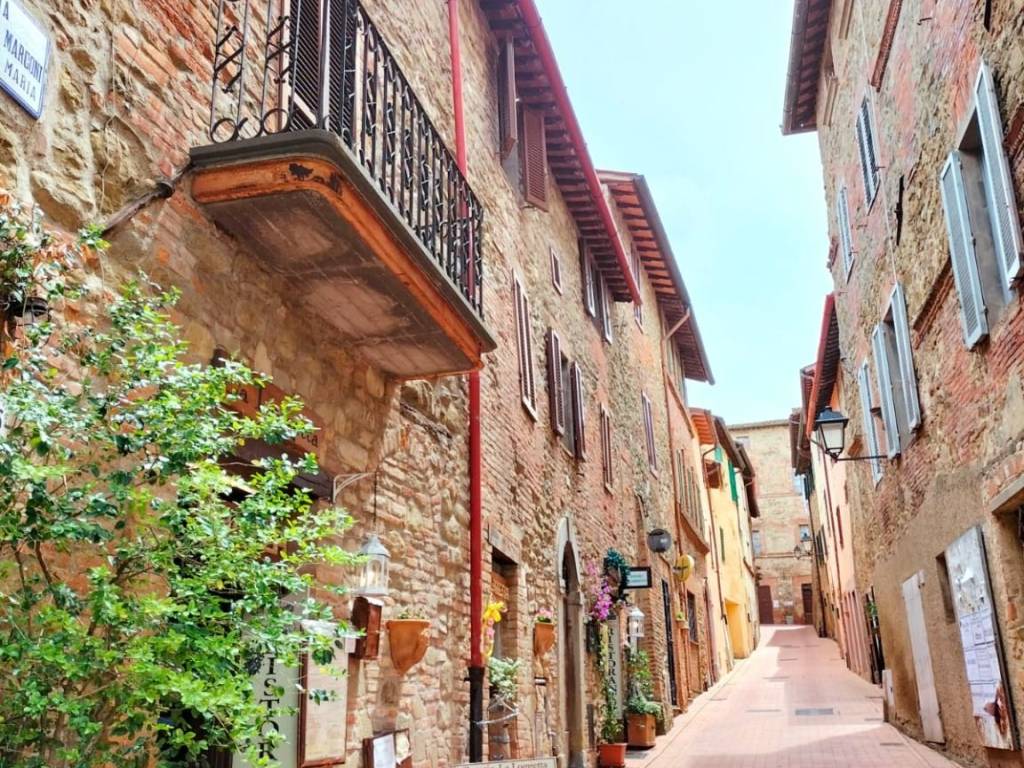 Casa indipendente a Paciano in Via Guglielmo Marconi - Foto 4
