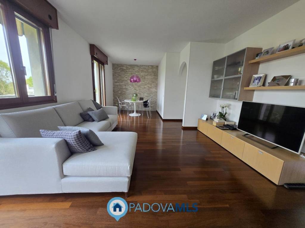 Appartamento a Padova in Via Emilio Faa' Di Bruno - Foto 2