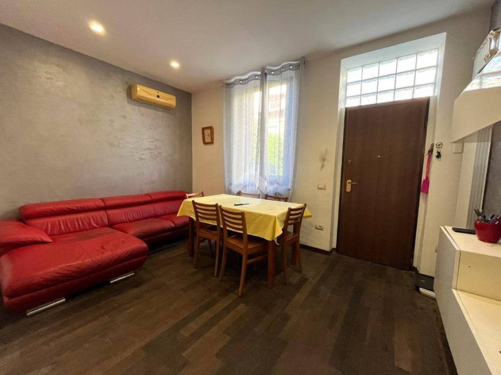 Appartamento a Legnano in Via Mauro Venegoni, 102 - Foto 2