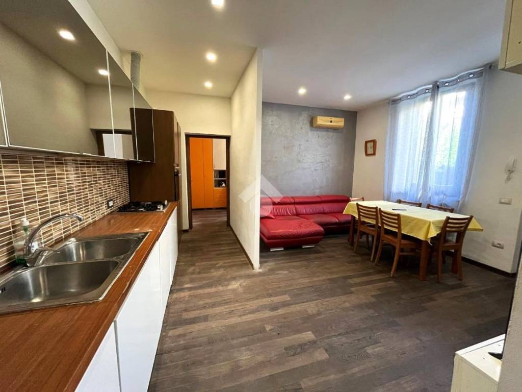 Appartamento a Legnano in Via Mauro Venegoni, 102 - Foto 4