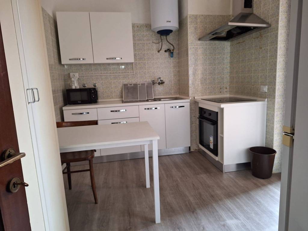 Appartamento a Piacenza in Via Giovanni Negri - Foto 4