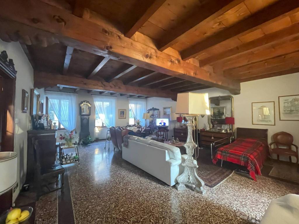 Appartamento a Verona in Galleria Pellicciai - Foto 2