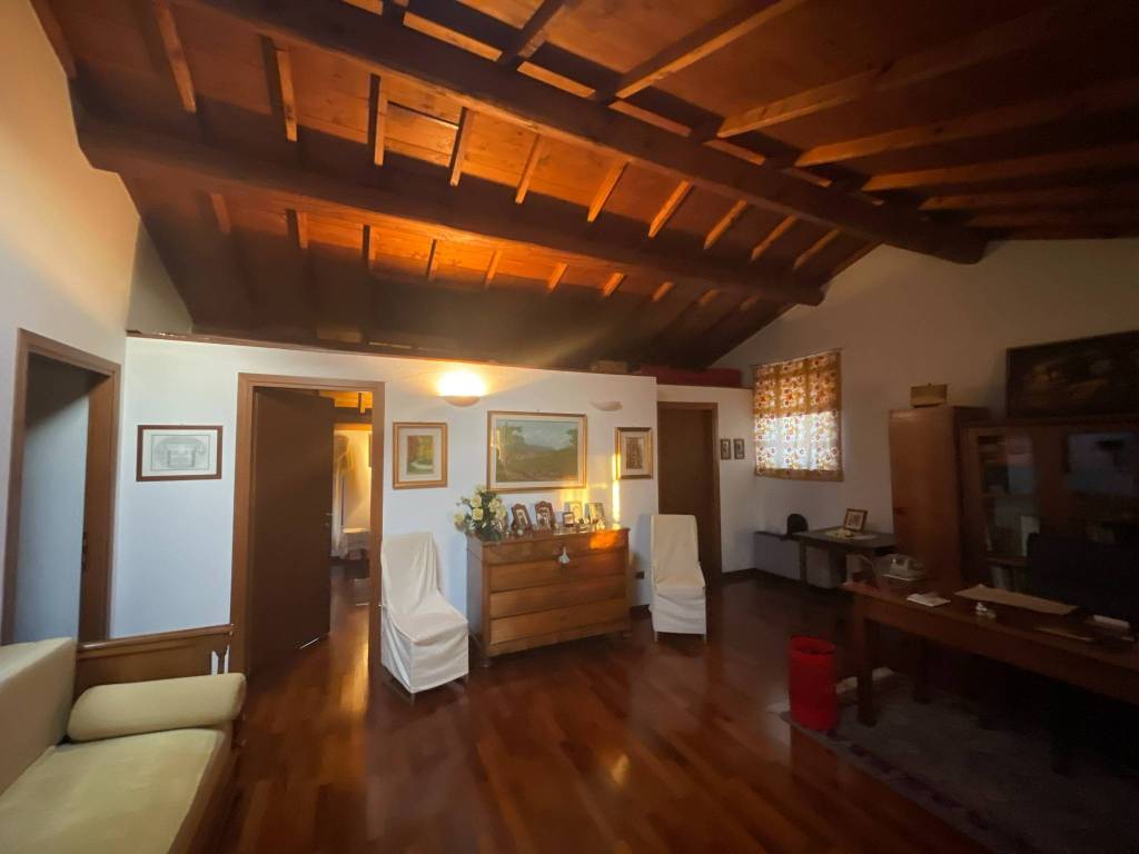 Appartamento a Verona in Galleria Pellicciai - Foto 4