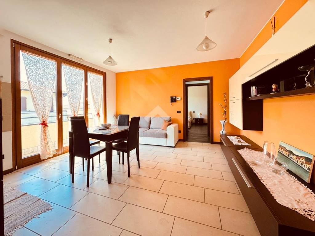 Appartamento a Casatenovo in Via Don Antonio Brambilla, 3 - Foto 2
