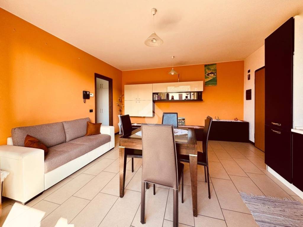 Appartamento a Casatenovo in Via Don Antonio Brambilla, 3 - Foto 3