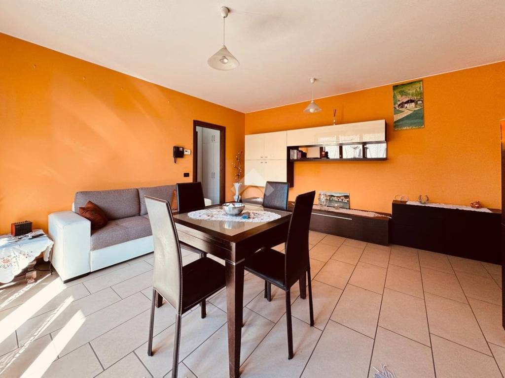 Appartamento a Casatenovo in Via Don Antonio Brambilla, 3 - Foto 4
