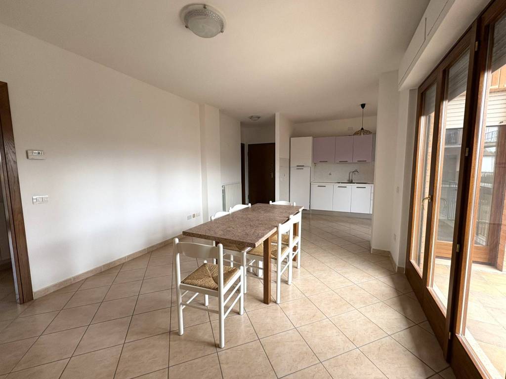 Appartamento a Castiglione del lago in Via Firenze - Foto 3