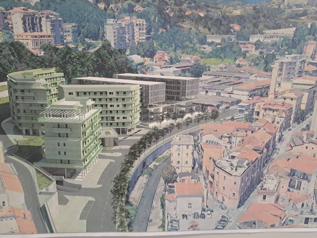 Palazzo / stabile a Salerno - Foto 5