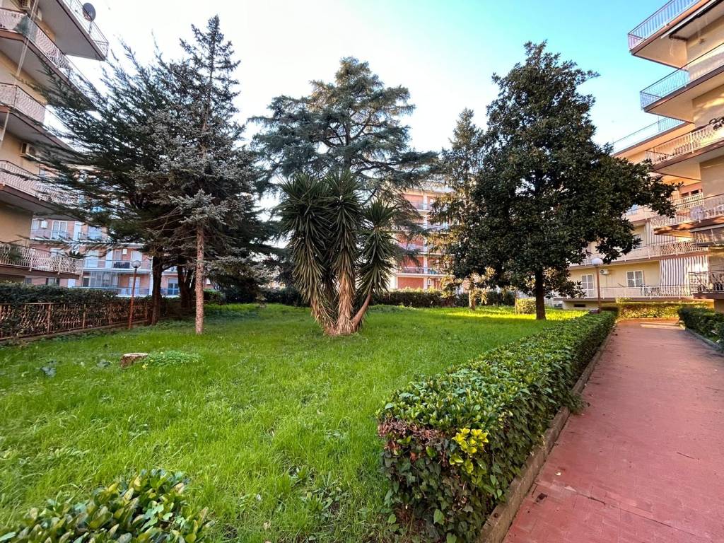 Appartamento a Caserta in Via Enrico Tazzoli - Foto 2