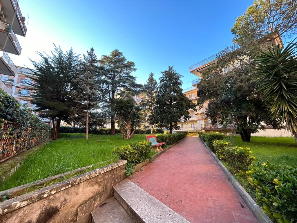 Appartamento a Caserta in Via Enrico Tazzoli - Foto 3