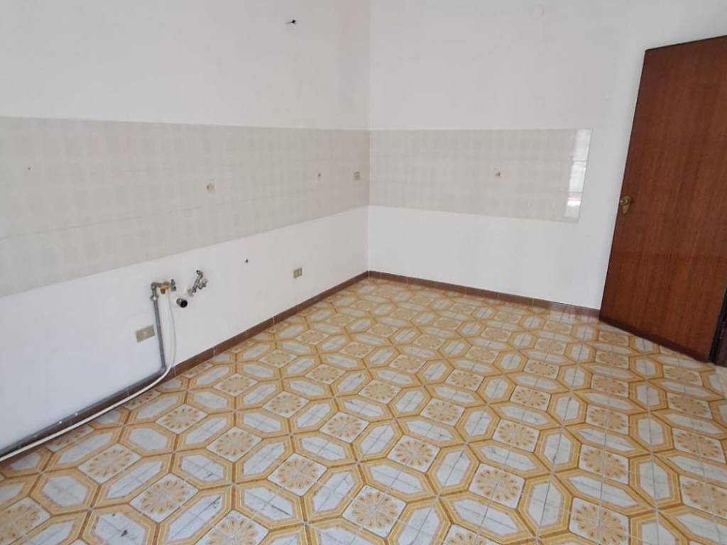 Appartamento a Ostuni in Via Carlo Calcagni - Foto 4
