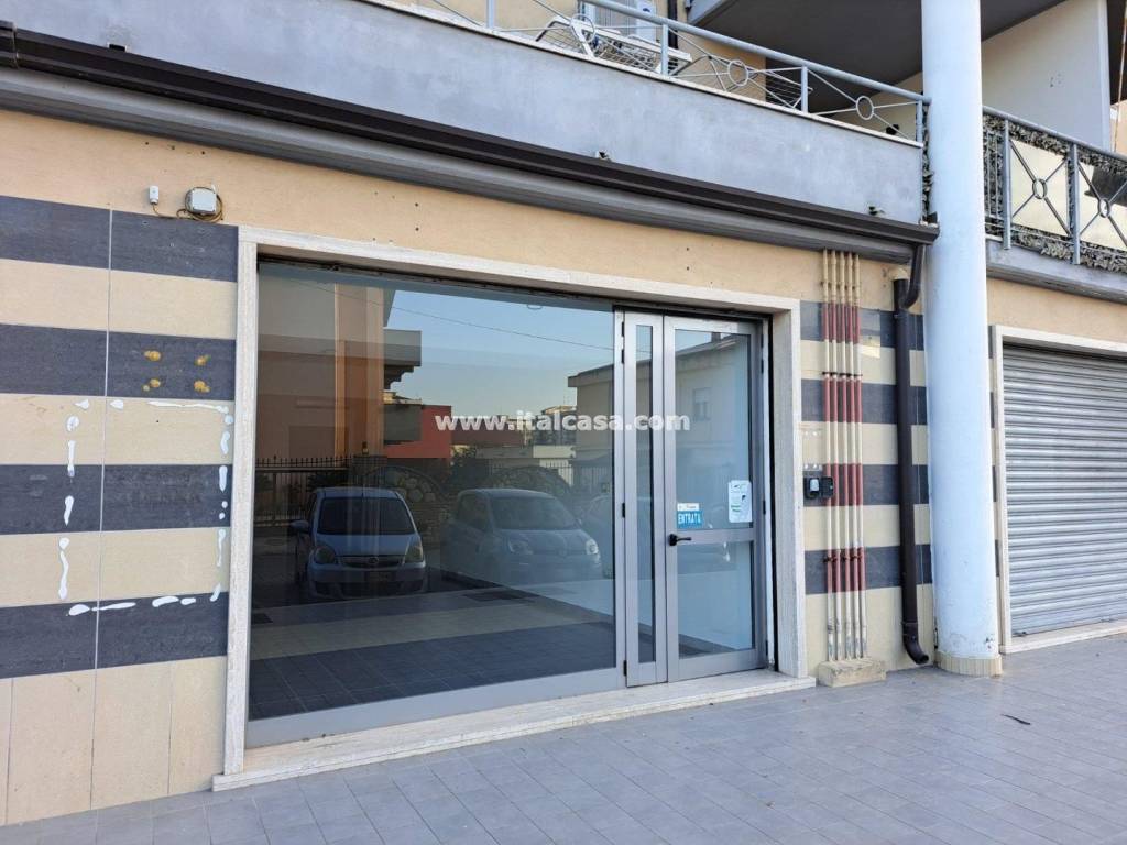 Immobile a Crotone in Via Unione Europea - Foto 4
