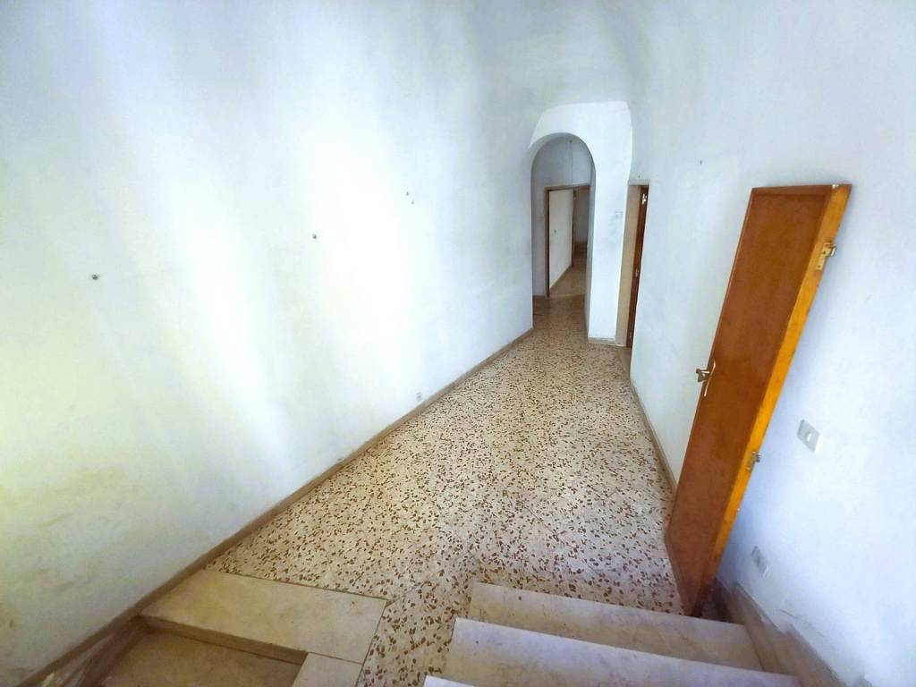 Appartamento a Andria in Via Gabriele Manthonè, 32, 76123 Andria BT, Italia - Foto 4