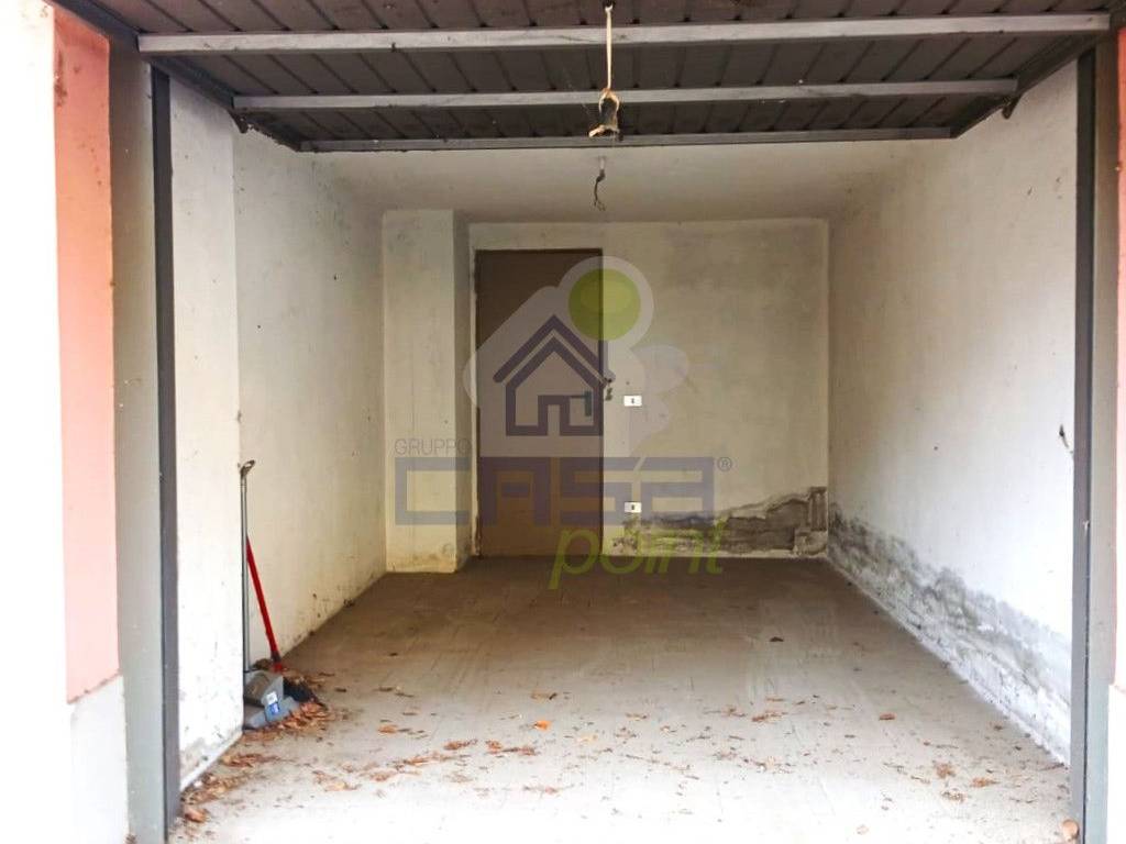 Box / garage a Casalpusterlengo in Via Galuzzi - Foto 2