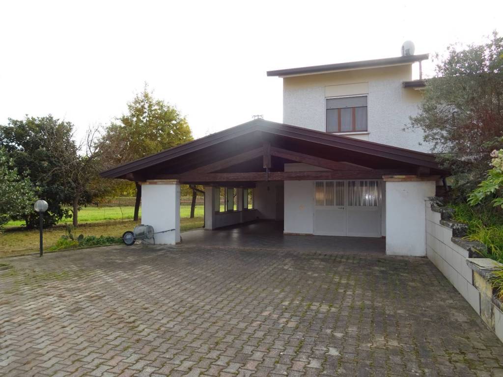 Villa a Carlino in Via Strada del Molino, 20 - Foto 3