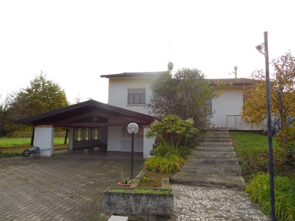 Villa a Carlino in Via Strada del Molino, 20 - Foto 4