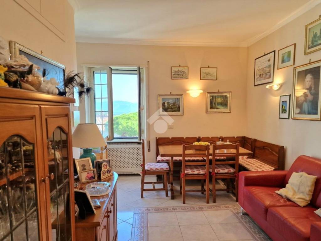 Appartamento a San felice circeo in Via Alberto Carlo Blanc, 2 - Foto 4