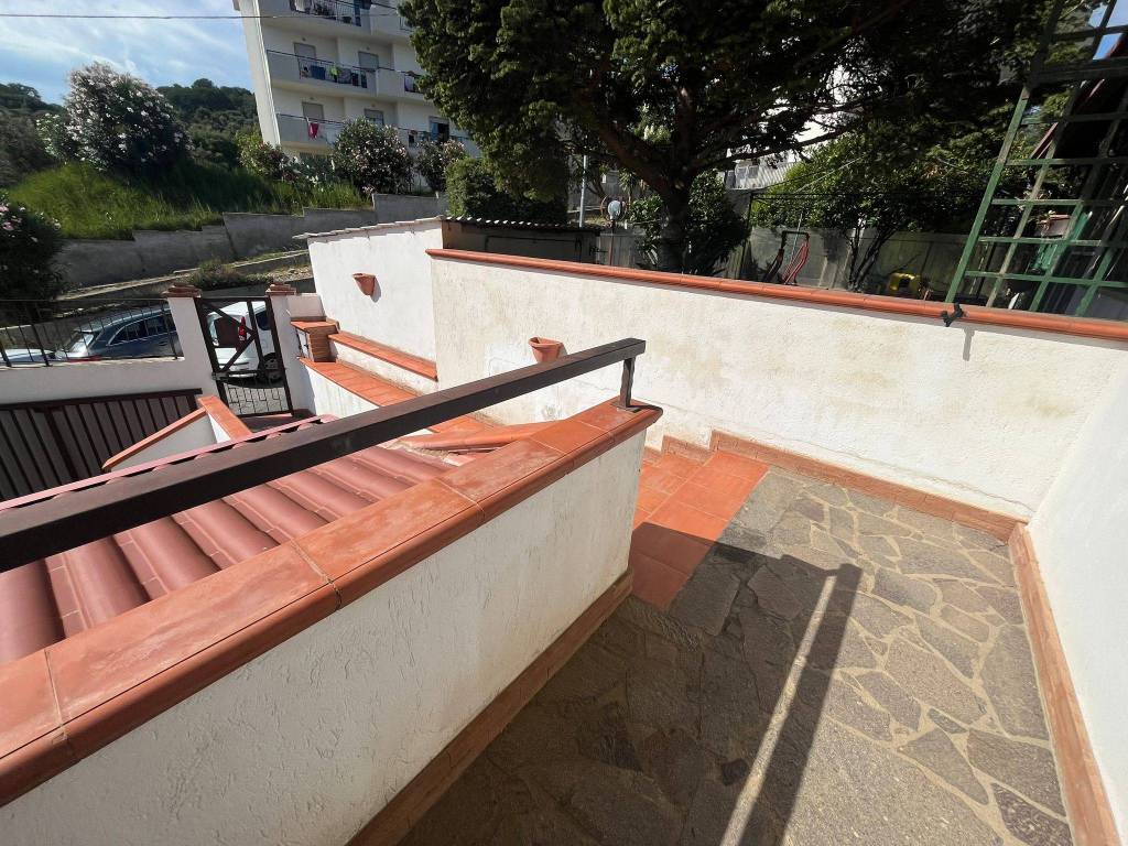 Villetta a schiera a Catanzaro in Via Crotone Traversa 5 - Foto 4