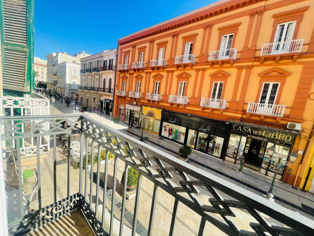 Appartamento a Taranto in Via Niccolò Tommaso d'Aquino, 79 - Foto 2