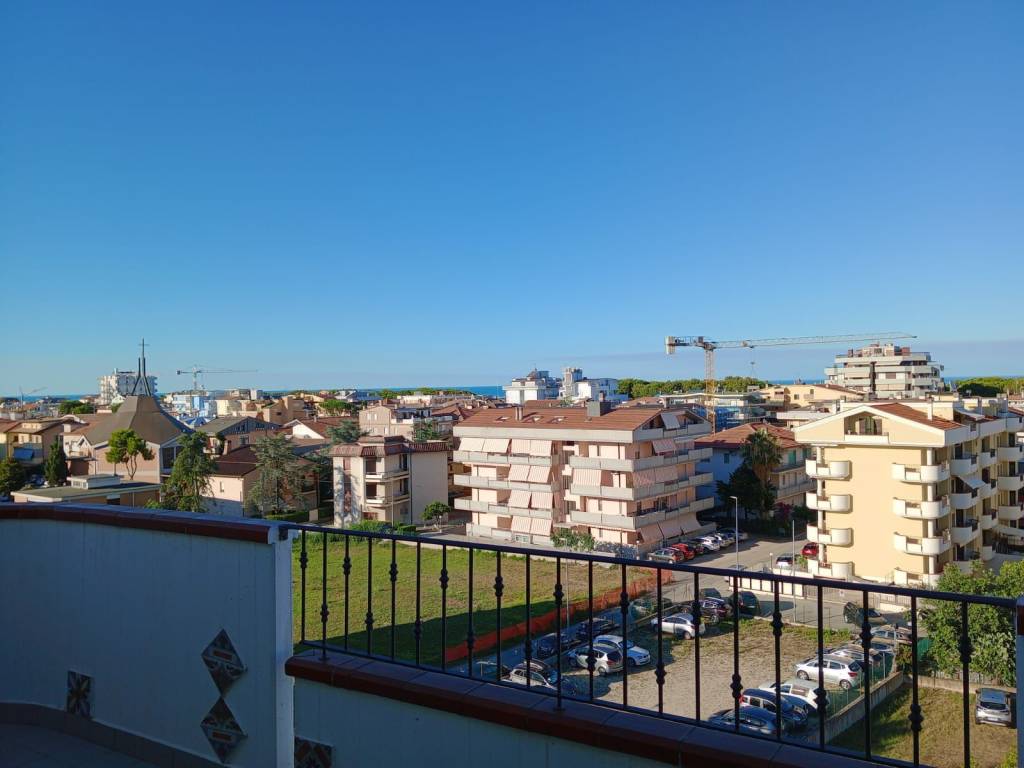 Attico / mansarda a Alba adriatica in Via Lucania - Foto 2