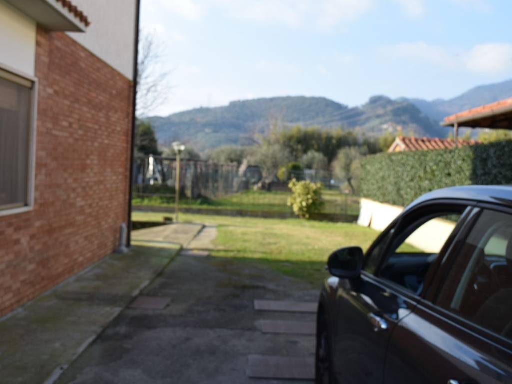 Villa a Pietrasanta in Complesso residenziale Montiscendi - Foto 4