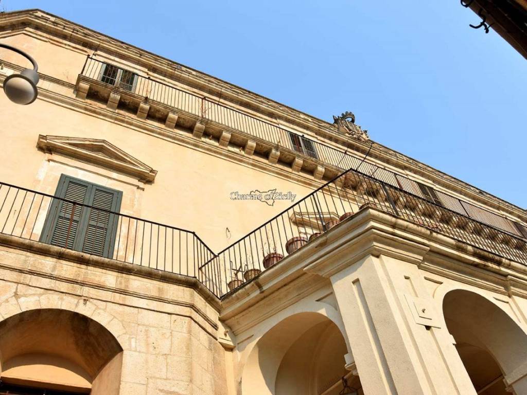 Palazzo / stabile a Modica in Via De Leva - Foto 2