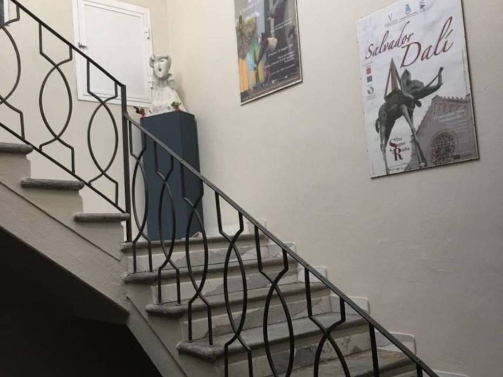 Attico / mansarda a Pietrasanta in Complesso residenziale centro storico - Foto 5