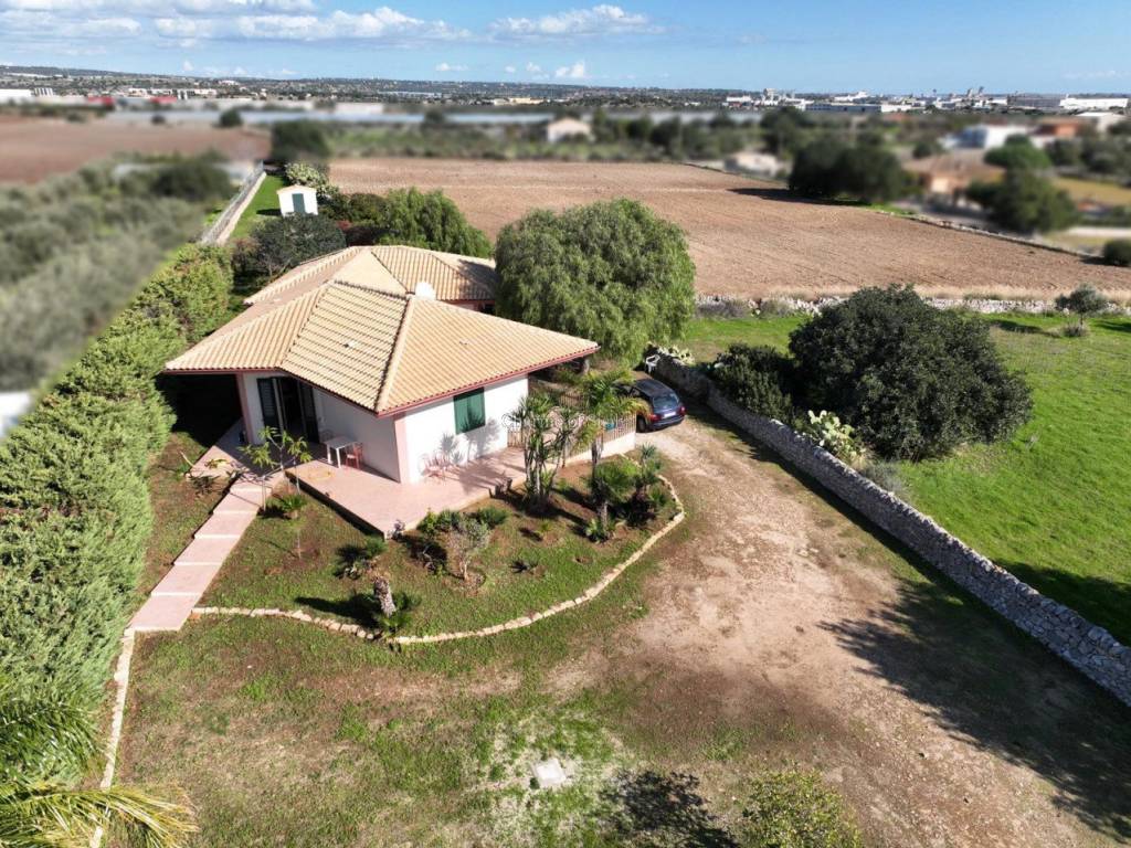 Casa indipendente a Modica in Contrada Carciolo - Foto 3