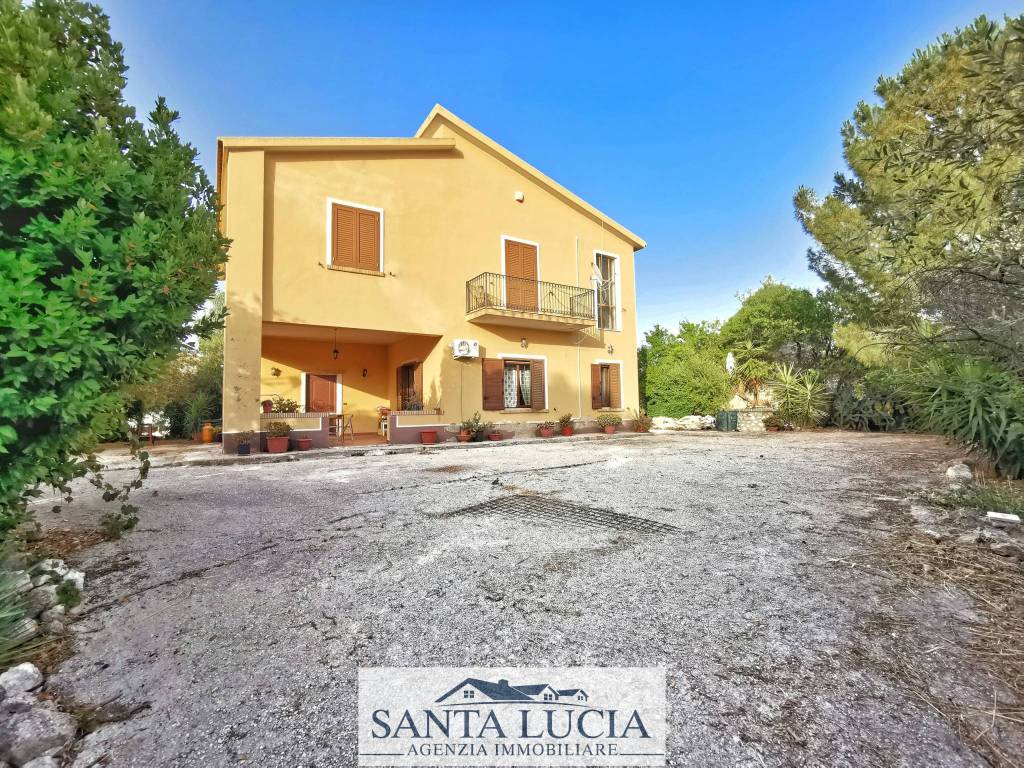 Villa a Caltanissetta in Strada Statale delle Solfare - Foto 2