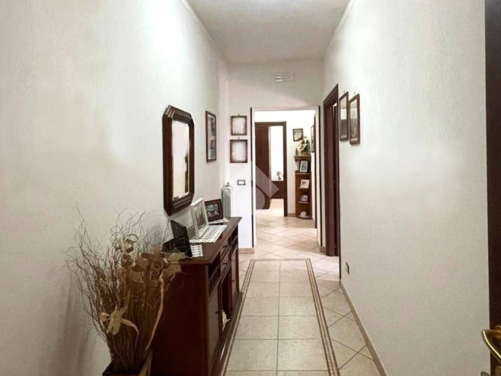 Villa a Cisterna di latina in Via Torre Astura, 69 - Foto 3