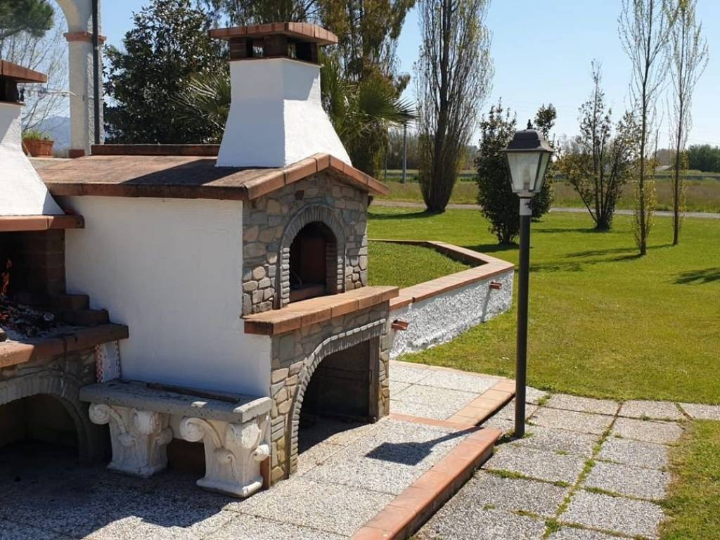 Villa a Pietrasanta in Complesso residenziale Traversagna - Foto 4