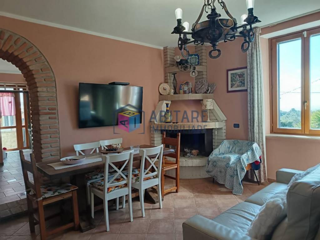 Appartamento a Rosignano marittimo in Via Bernardo Buontalenti - Foto 2